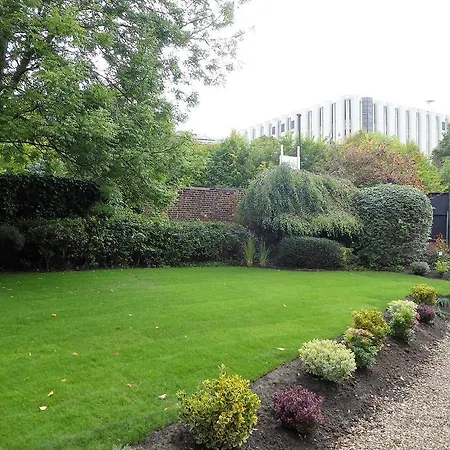 The Leeming At Claremont Апартаменти *